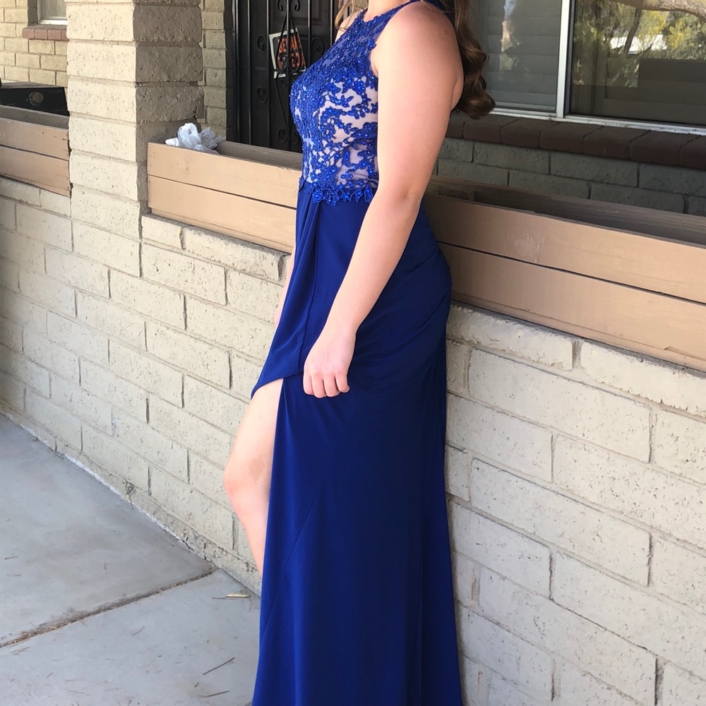 Beautiful Royal Blue Prom/Formal Dress - Picture 3 of 5
